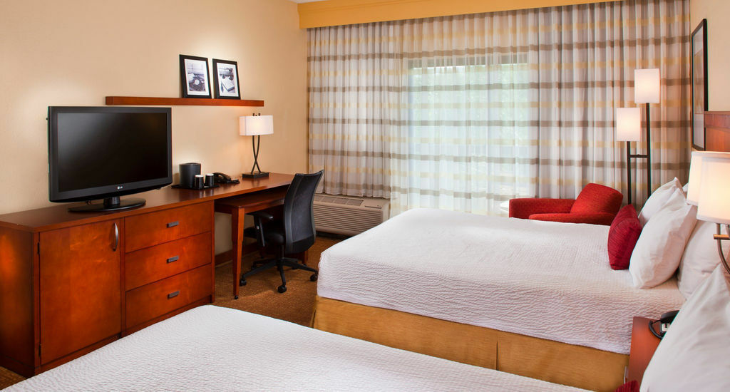 Courtyard Melbourne West Hotel Ngoại thất bức ảnh